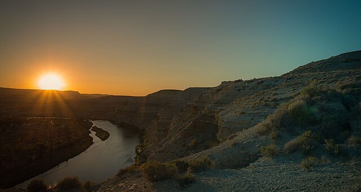 Mengalir Abadi: Pesona Keindahan Dari Sungai Green Di Colorado