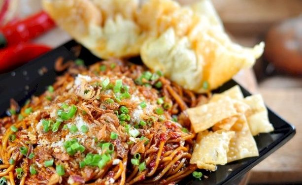 Mie Gacoan Nikmatnya Sensasi Kuliner Yang Tak Terlupakan