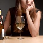 Minuman Alkohol Secara Berlebihan Dapat Berdampak Serius