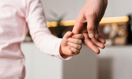 Ajarkan Sekarang! 5 Kalimat Penyelamat Anak Di Rumah